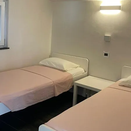 Latina Affittacamere 3*