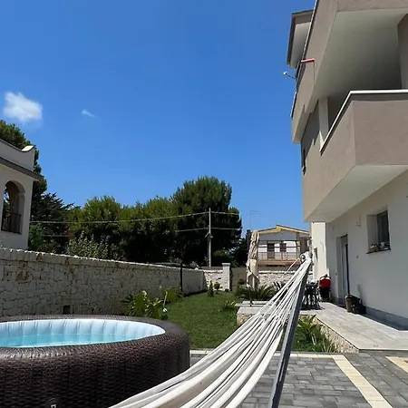 Latina Vendégház