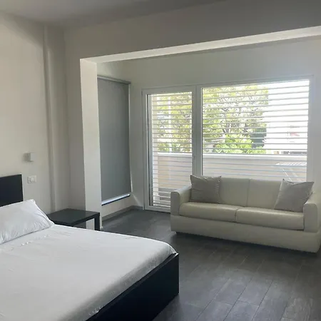 Latina Guest house